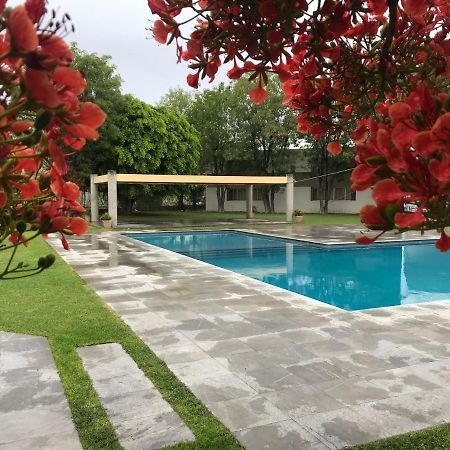 Hotel Villablanca Tehuacan Bagian luar foto