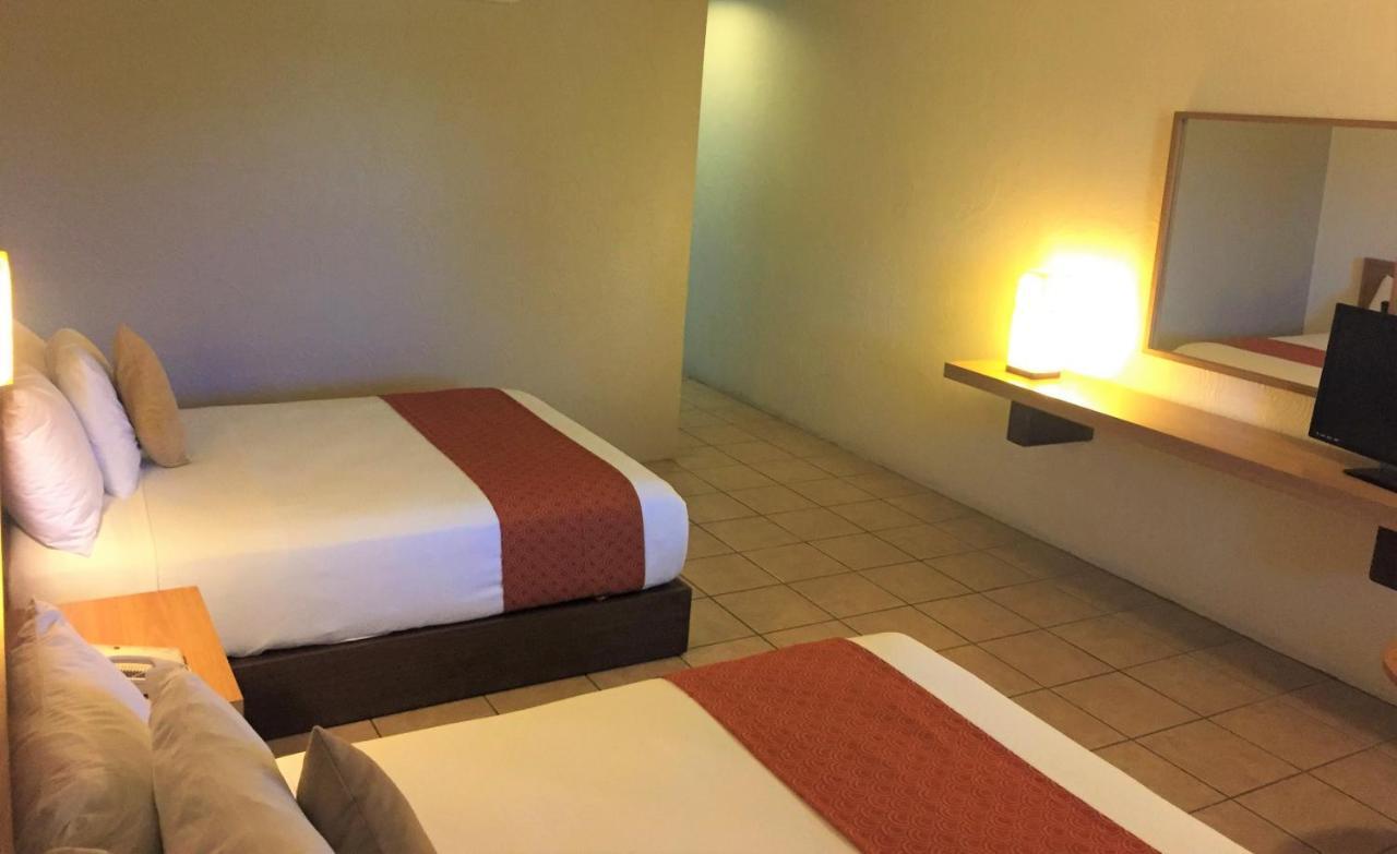 Hotel Villablanca Tehuacan Bagian luar foto