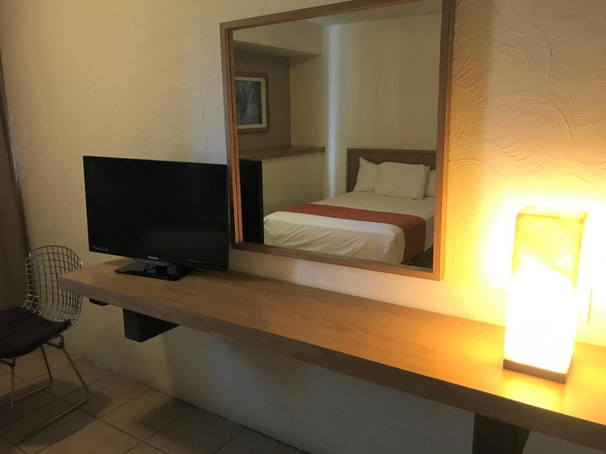 Hotel Villablanca Tehuacan Bagian luar foto