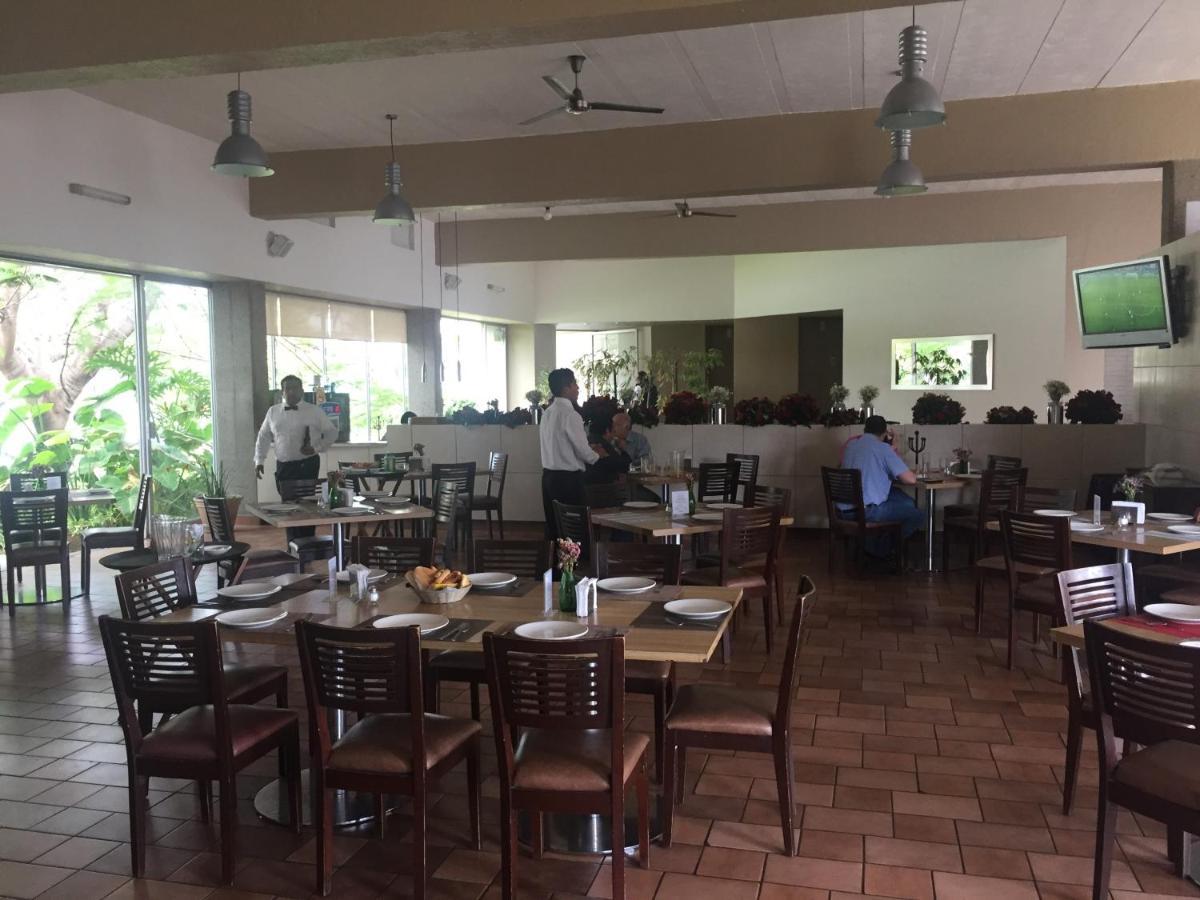 Hotel Villablanca Tehuacan Bagian luar foto